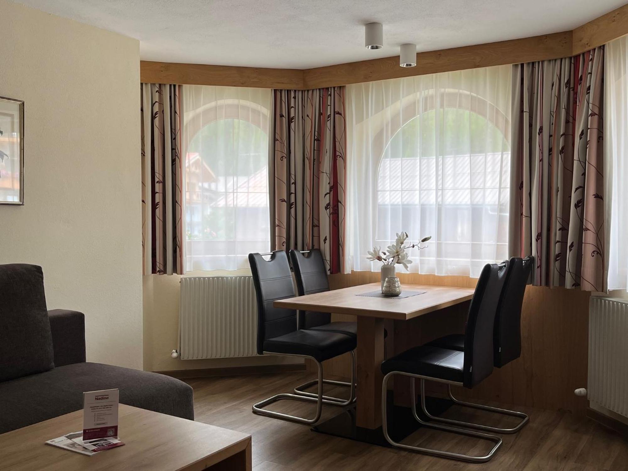 Appartementhaus Nadine Langenfeld Bagian luar foto