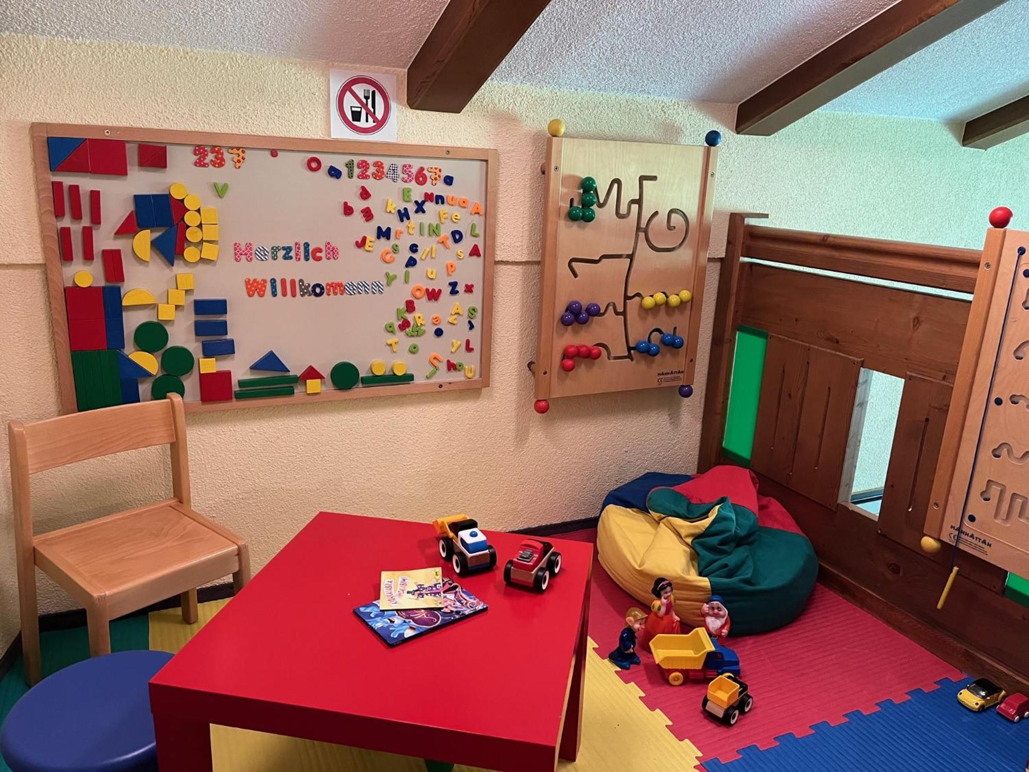 Appartementhaus Nadine Langenfeld Bagian luar foto