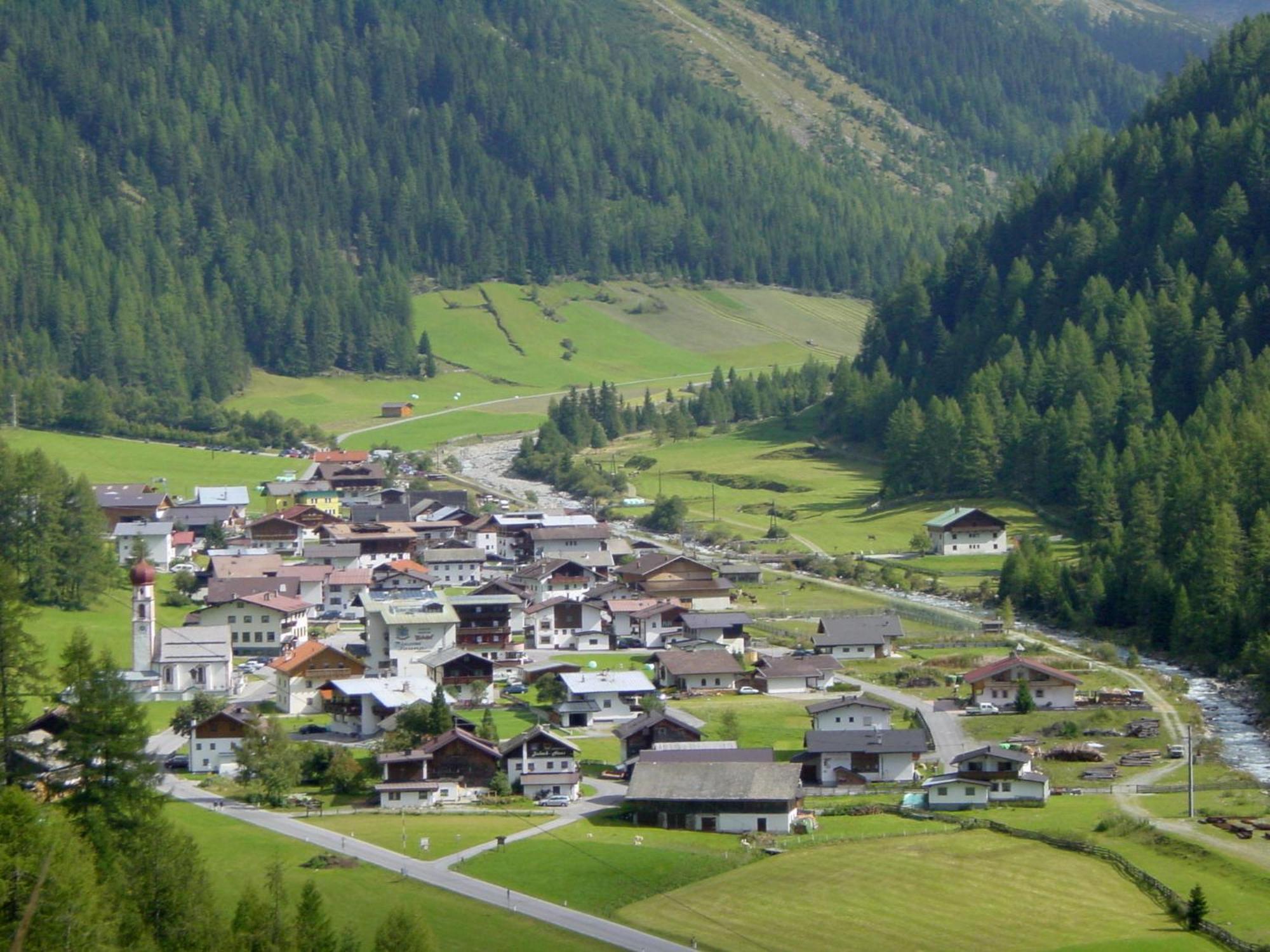 Appartementhaus Nadine Langenfeld Bagian luar foto